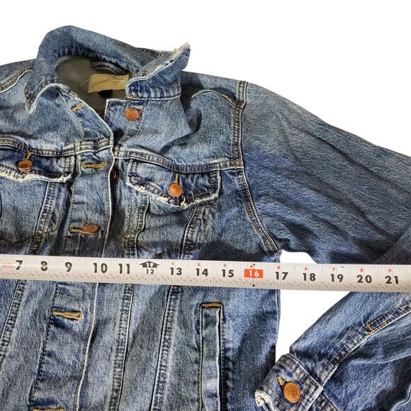 Universal Thread Distressed Denim Jacket Size XS - Picture 4 of 5